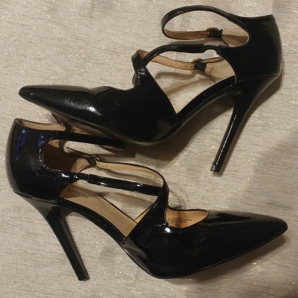 Guess | Shoes | Guess Strappy Heels Black Ankle Strap Size 8m | Poshmark